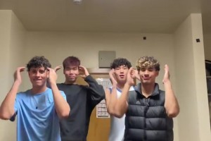奥萨苏纳vs拉科鲁尼亚全场回放_奥萨苏纳vs拉科鲁尼亚全场回放免费观看_奥萨苏纳vs拉科鲁尼亚在线高清免费融入新环境！张懿赵杰跟美高同学拍视频